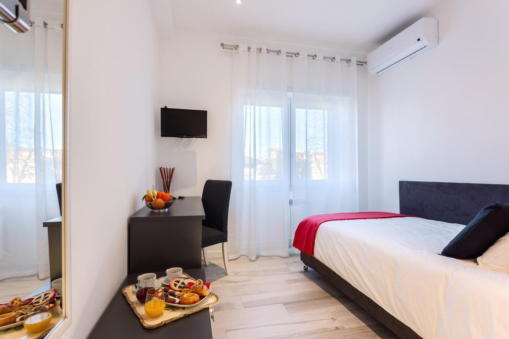 Ba.Home Рим Номер фото
